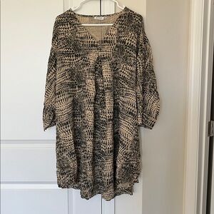 Masai - Chic Beige and Black Textured Tunic
